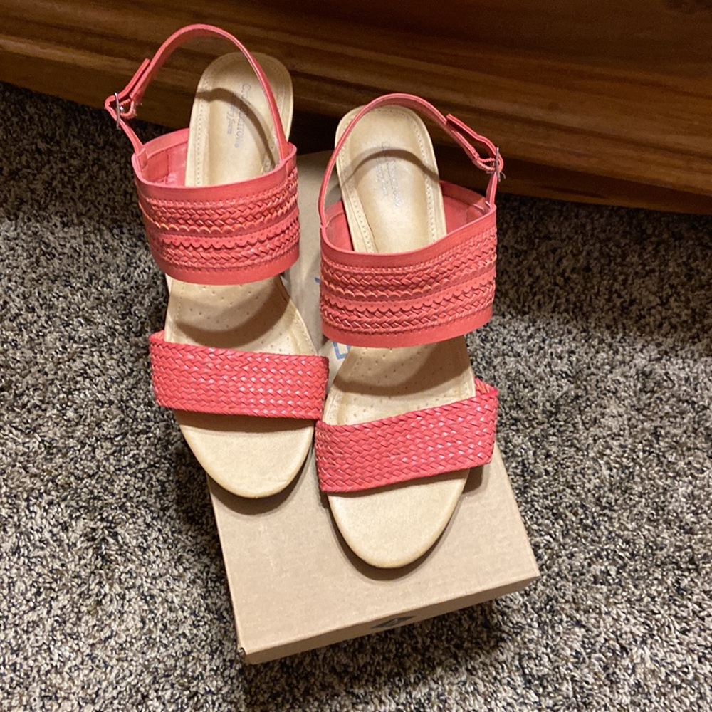 Women’s Coral Croft & Barrow Memory Foam Sandal - image 3